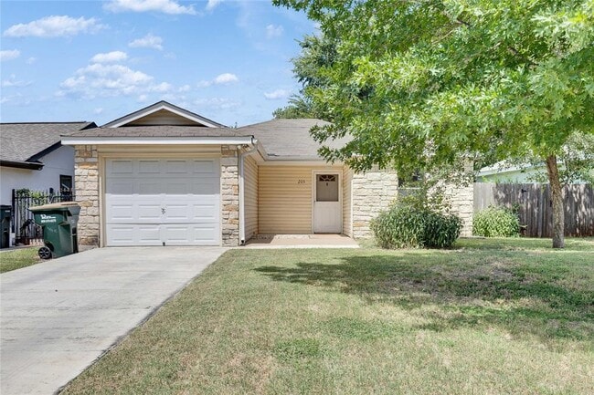 205 Carol Ct in Georgetown, TX - Building Photo - Building Photo