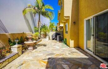 1241 Ivy Terrace in Torrance, CA - Building Photo - Building Photo