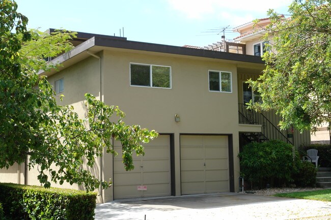 18 Hayward Ave in San Mateo, CA - Building Photo - Building Photo