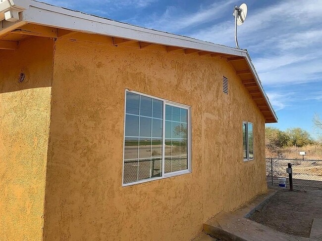 23911 N Neighbours Blvd in Blythe, CA - Building Photo - Building Photo