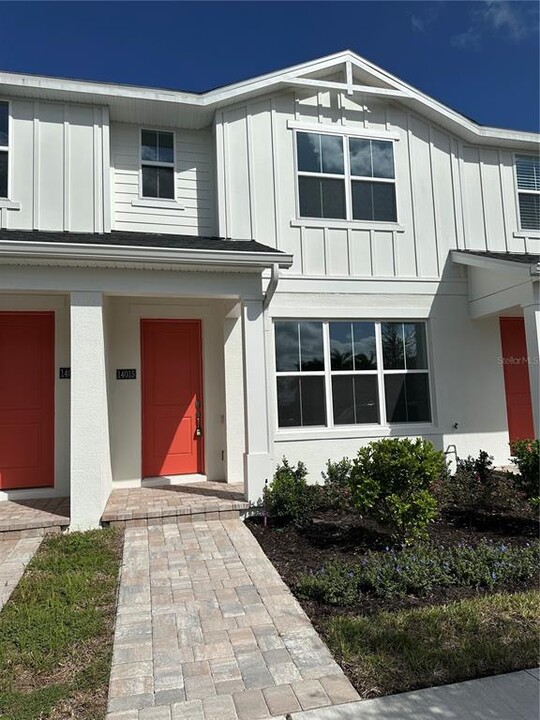 14015 Lochend Wy in Oakland, FL - Building Photo