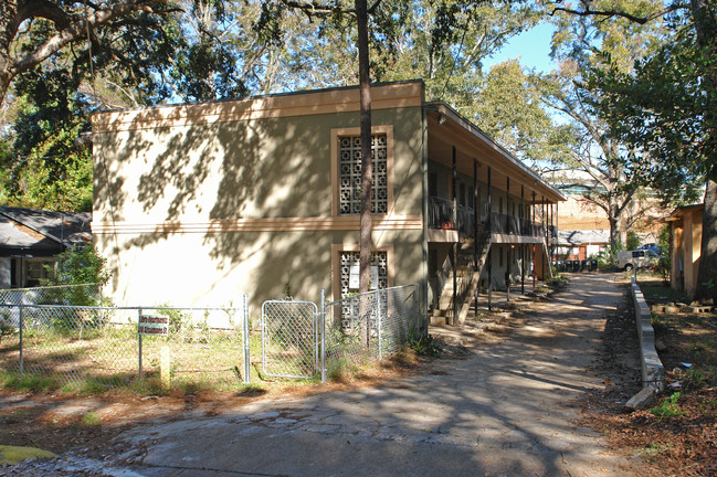 Kissimmee Gardens Apartments in Tallahassee, FL - Building Photo - Building Photo