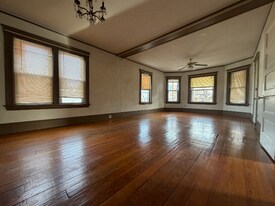 529 Park Ave in Woonsocket, RI - Building Photo