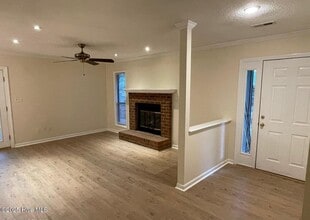 904 Persimmon Pl in Winterville, NC - Building Photo - Building Photo