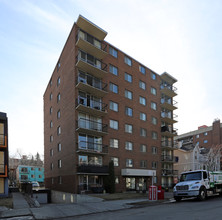 St Moritz Villa in Calgary, AB - Building Photo - Building Photo