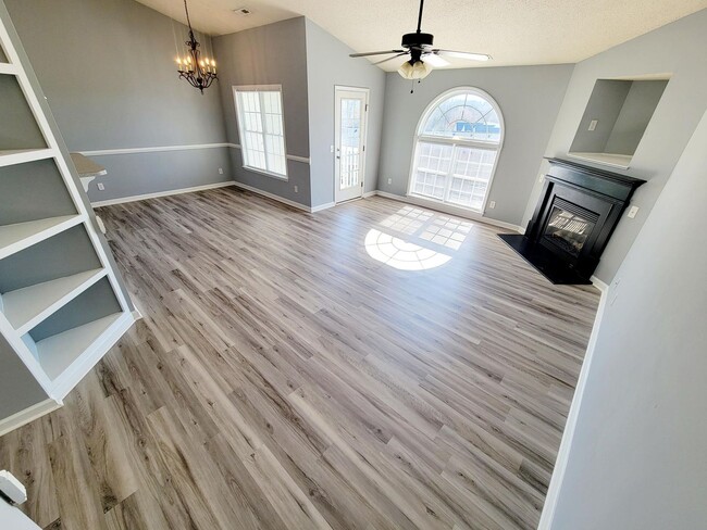 property at 3477 Forestdale Dr