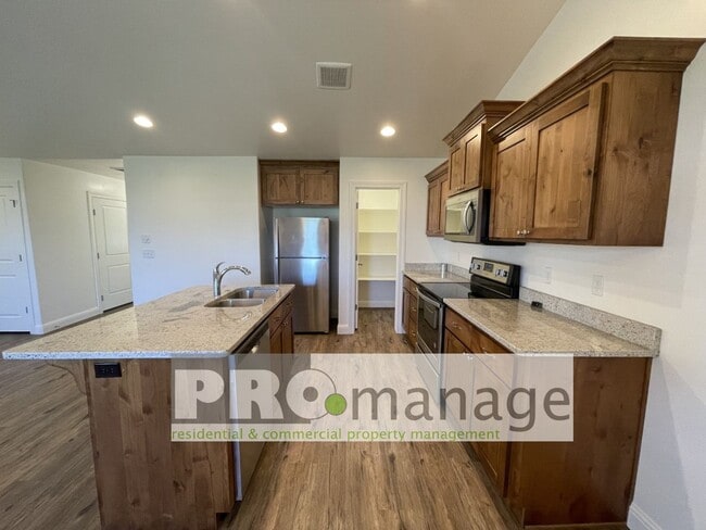 3823 Deloy Dr in Idaho Falls, ID - Building Photo - Building Photo