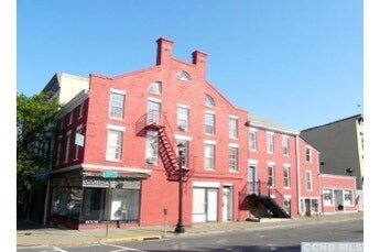 624 Warren St in Hudson, NY - Foto de edificio