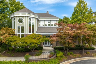 The Apartments at Tamar Meadow in Columbia, MD - Foto de edificio - Building Photo