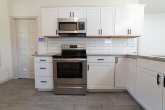 84 Sheffield Ave in New Haven, CT - Building Photo - Building Photo