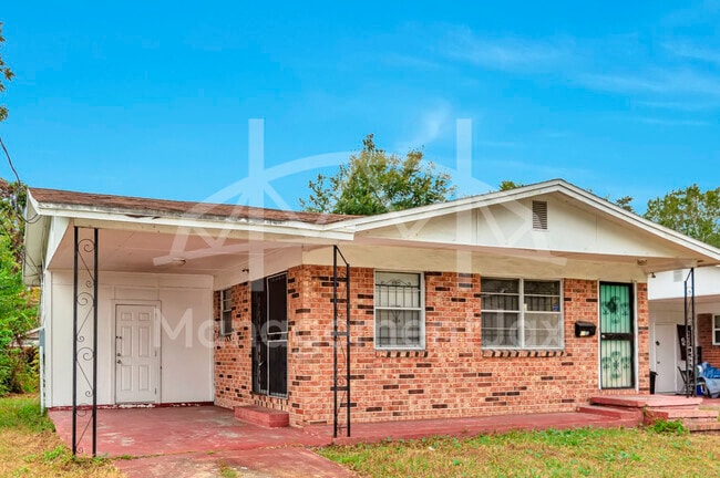 property at 1130 W 21st St