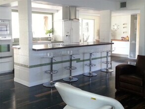 7108 NW 66th St in Tamarac, FL - Building Photo - Building Photo