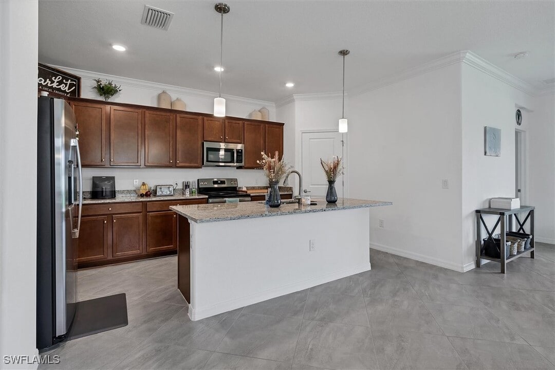 14672 Cantabria Dr in Ft. Myers, FL - Building Photo