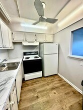 372 Camden P in West Palm Beach, FL - Building Photo - Building Photo