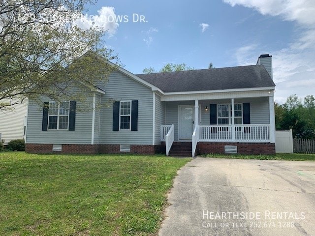 4429 Surrey Meadows Dr in Winterville, NC - Building Photo