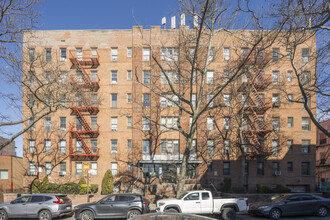 359 Ovington Avenue in Brooklyn, NY - Foto de edificio - Building Photo