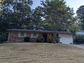 24 Rosewood Dr in Little Rock, AR - Building Photo