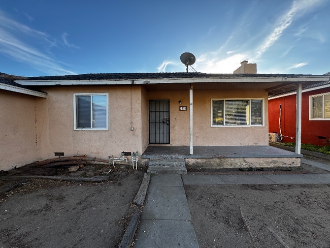 1571 Sheridan Rd in San Bernardino, CA - Foto de edificio - Building Photo