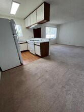 5908 Cedros Avenue in Sherman Oaks, CA - Foto de edificio - Building Photo