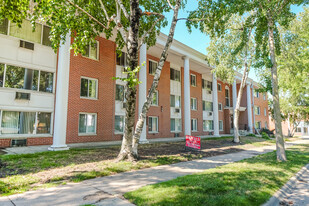 St. Clair Commons | 1504 Apartamentos