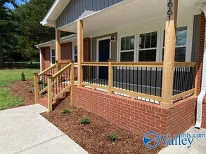 1661 Nick Davis Rd in Harvest, AL - Building Photo - Building Photo
