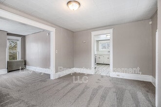 247 Sweet St NE in Grand Rapids, MI - Building Photo - Building Photo