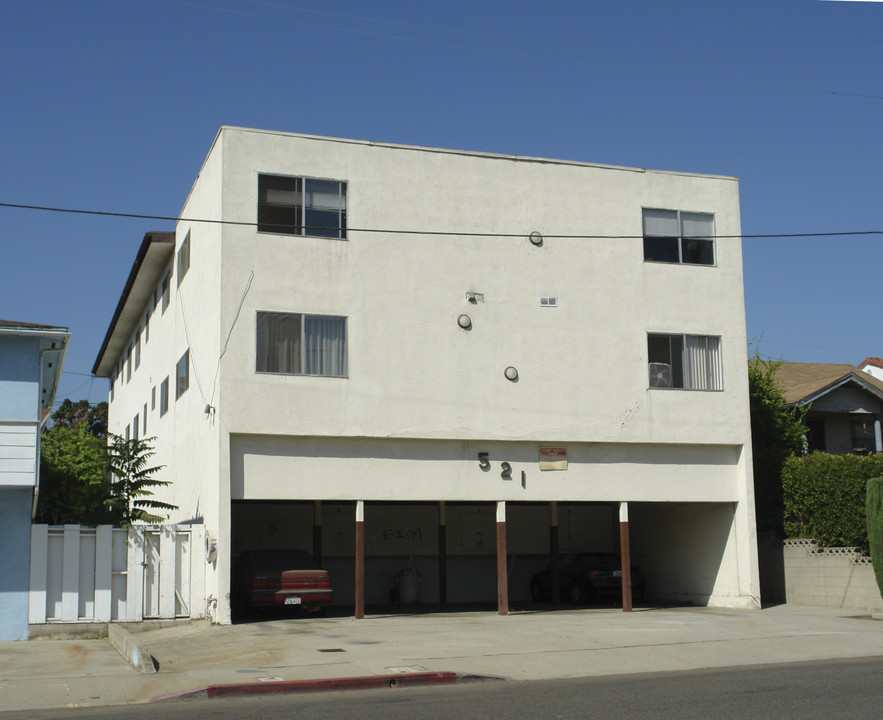 521 S Granada Ave in Alhambra, CA - Building Photo