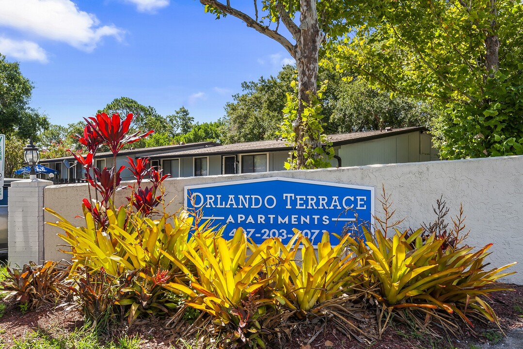 Orlando Terrace in Orlando, FL - Building Photo