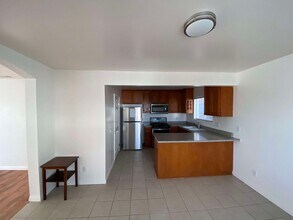 762 W 21st St in Los Angeles, CA - Building Photo - Building Photo