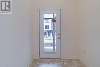 1695 Dersan St in Pickering, ON - Building Photo - Building Photo