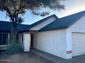 8921 W Palo Verde Ave in Peoria, AZ - Building Photo - Building Photo