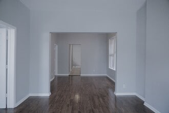 5711 S Ada St, Unit 2 in Chicago, IL - Foto de edificio - Building Photo