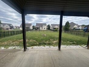 1141 NJA Tate Dr in Clarksville, TN - Building Photo - Building Photo
