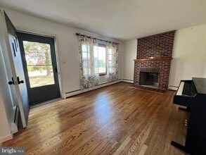 1551 Deer Park Rd in Finksburg, MD - Building Photo - Building Photo