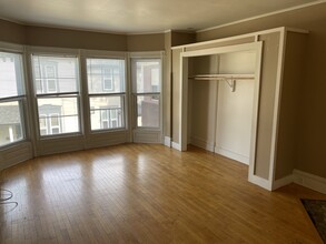 639 Amherst Ave, Unit 639A in Oshkosh, WI - Building Photo - Building Photo