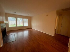 4823 Pecan Grove Dr in Pearland, TX - Building Photo - Building Photo