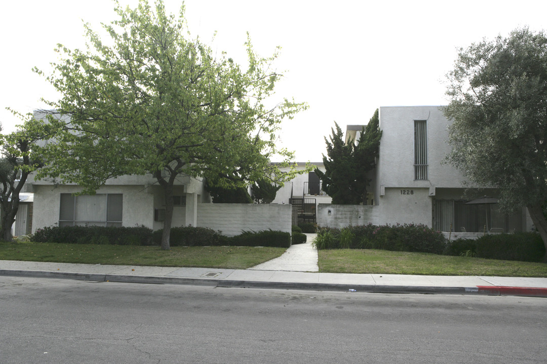 1228 Agate St in Redondo Beach, CA - Building Photo