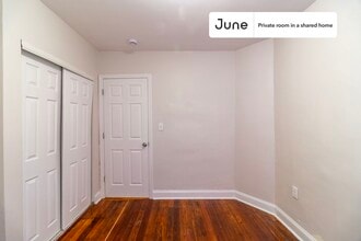 Private bedroom in 4 bed/1 bath Home in Boston, MA - Building Photo - Building Photo