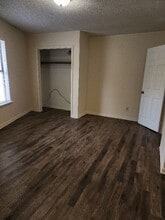 509 Summit St in Sherwood, AR - Foto de edificio - Building Photo