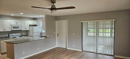 775 North Dr in Delray Beach, FL - Foto de edificio - Building Photo