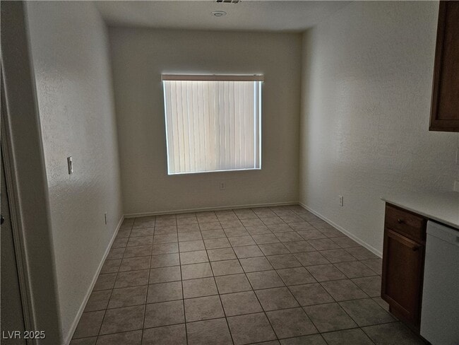 7637 Fieldfare Dr in North Las Vegas, NV - Building Photo - Building Photo