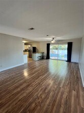 10980 104th Ave in Largo, FL - Building Photo - Building Photo