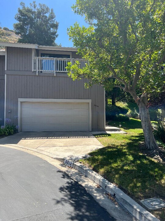 6034 E Cadbury Dr in Orange, CA - Building Photo