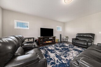 7280 Hopkinton Dr in Kalamazoo, MI - Building Photo - Building Photo