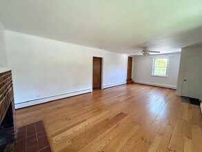 3410 Parkside Dr in Baltimore, MD - Building Photo - Building Photo