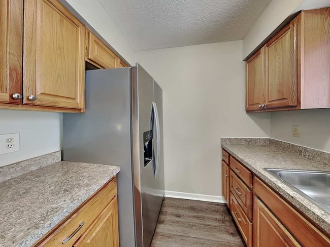 5701 80th Ave N in Brooklyn Park, MN - Building Photo - Building Photo