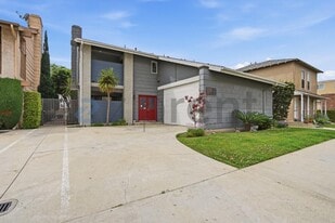 743 Euclid Ave in Long Beach, CA - Building Photo