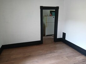 104 Duke St in Miramichi, NB - Building Photo