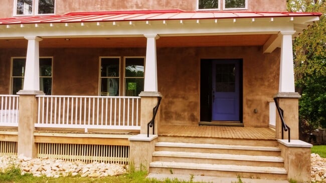 203 Robertson Ave in Charlottesville, VA - Building Photo - Building Photo