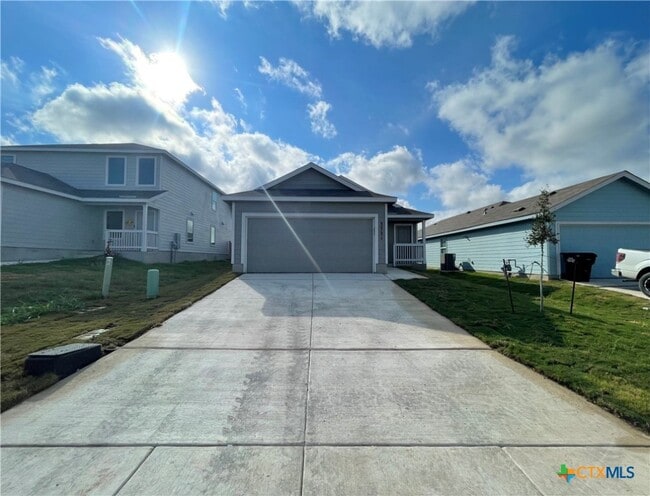 3721 Axis Hl St